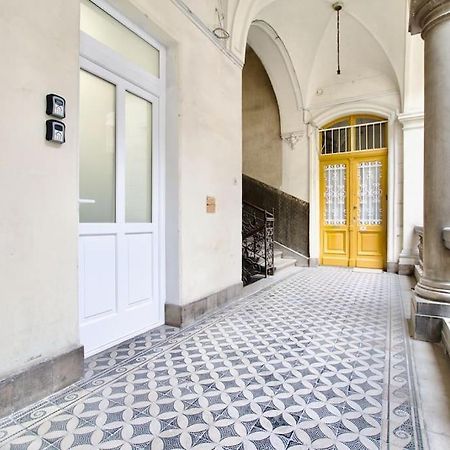 Standard Apartment By Hi5-St. King Mini Studio Budapest Exterior foto